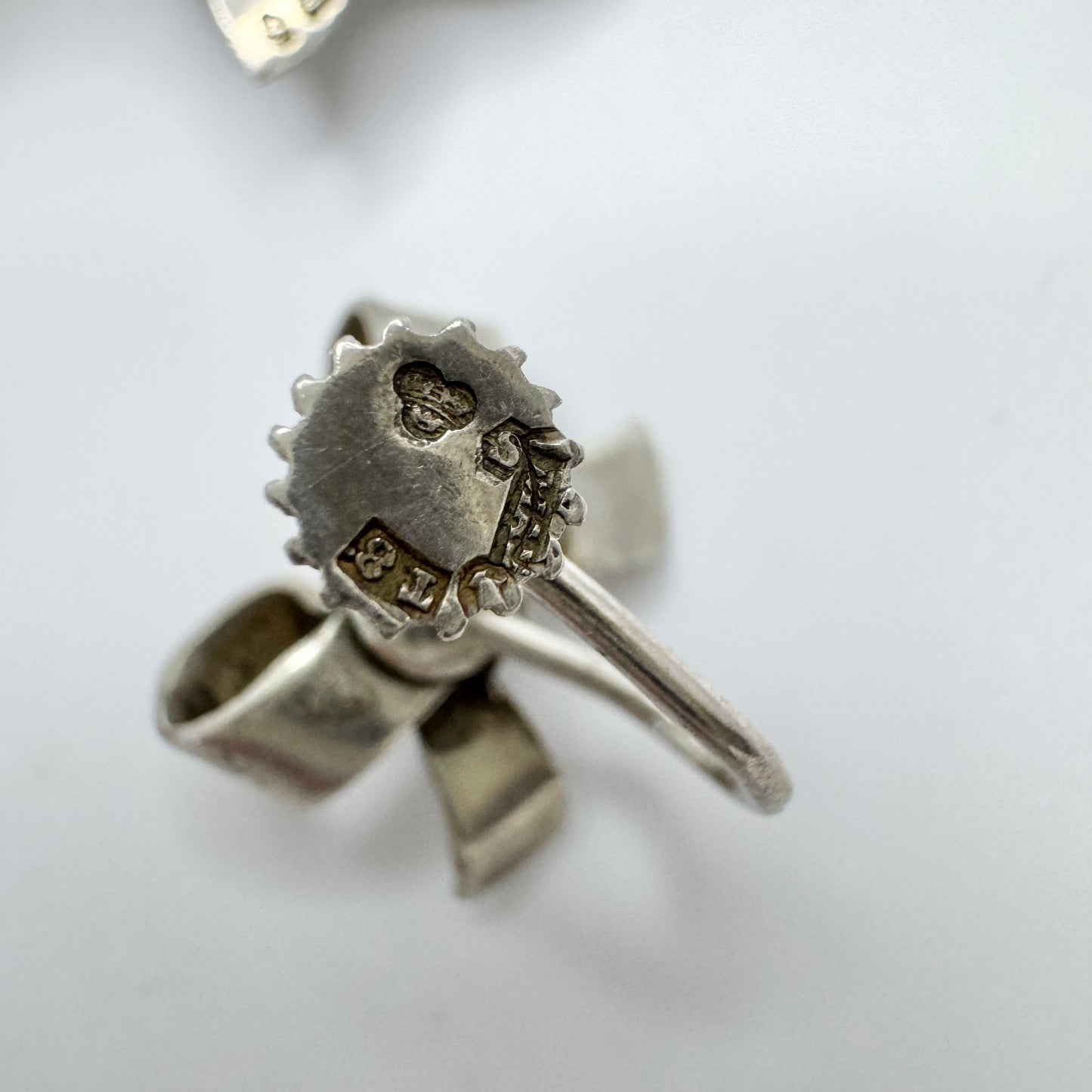 Sweden 1940s. Vintage Solid Silver Ribbon Brooch and Earrings