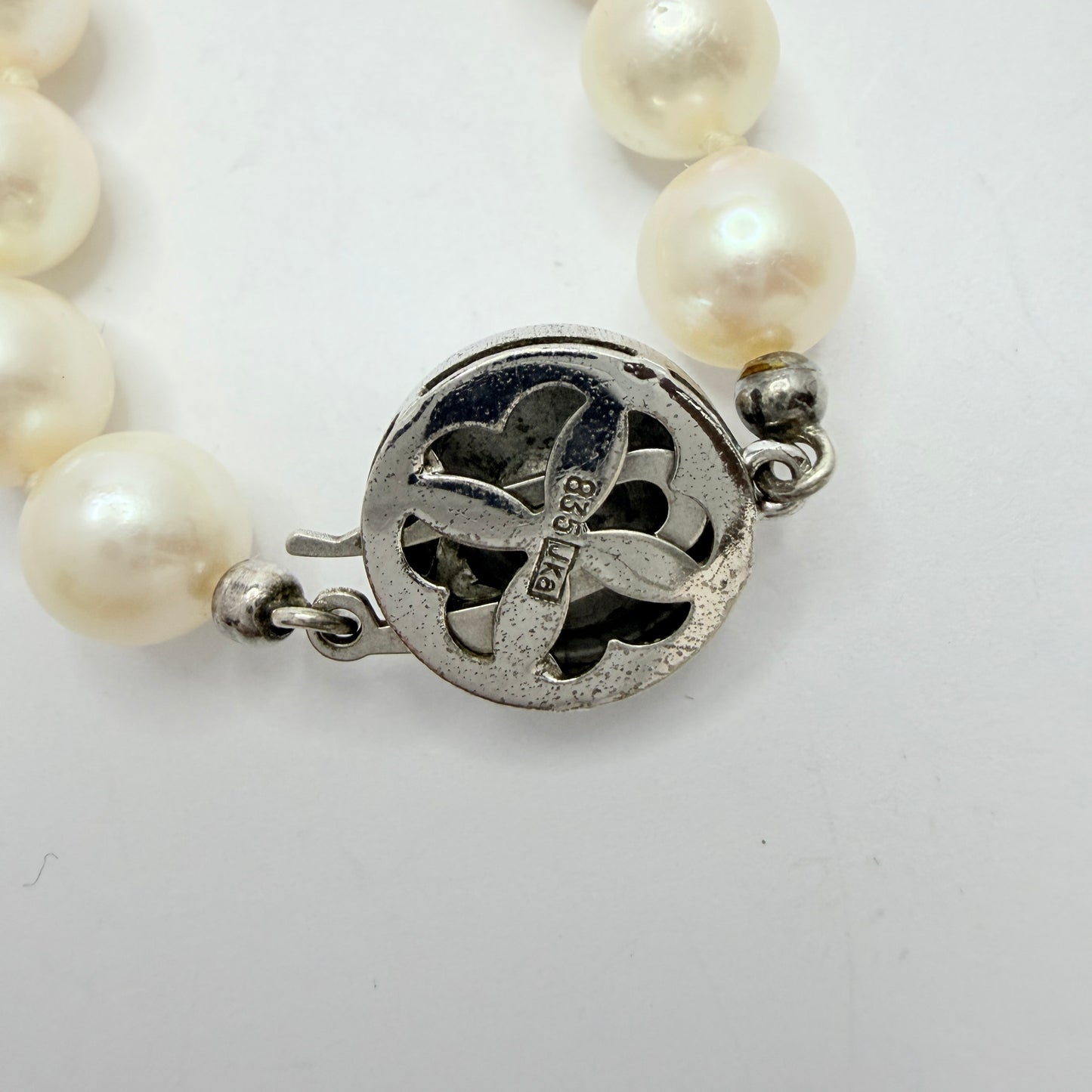 JKa Köhle, Germany. Vintage 7.5mm Pearl Silver Clasp Necklace
