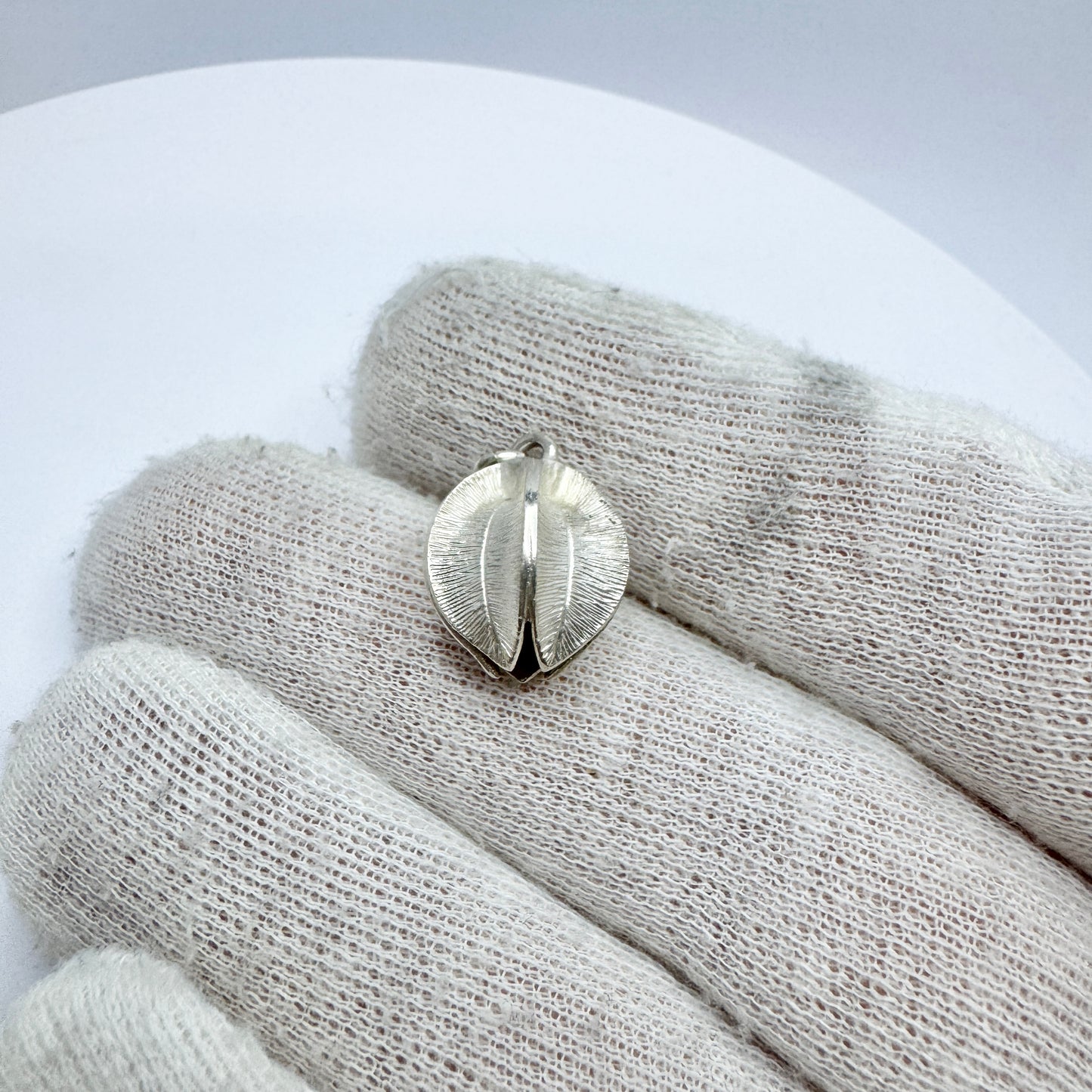 Kalevala Koru, Finland. Vintage Sterling Silver Charm / Pendant. Design: Snow Flower