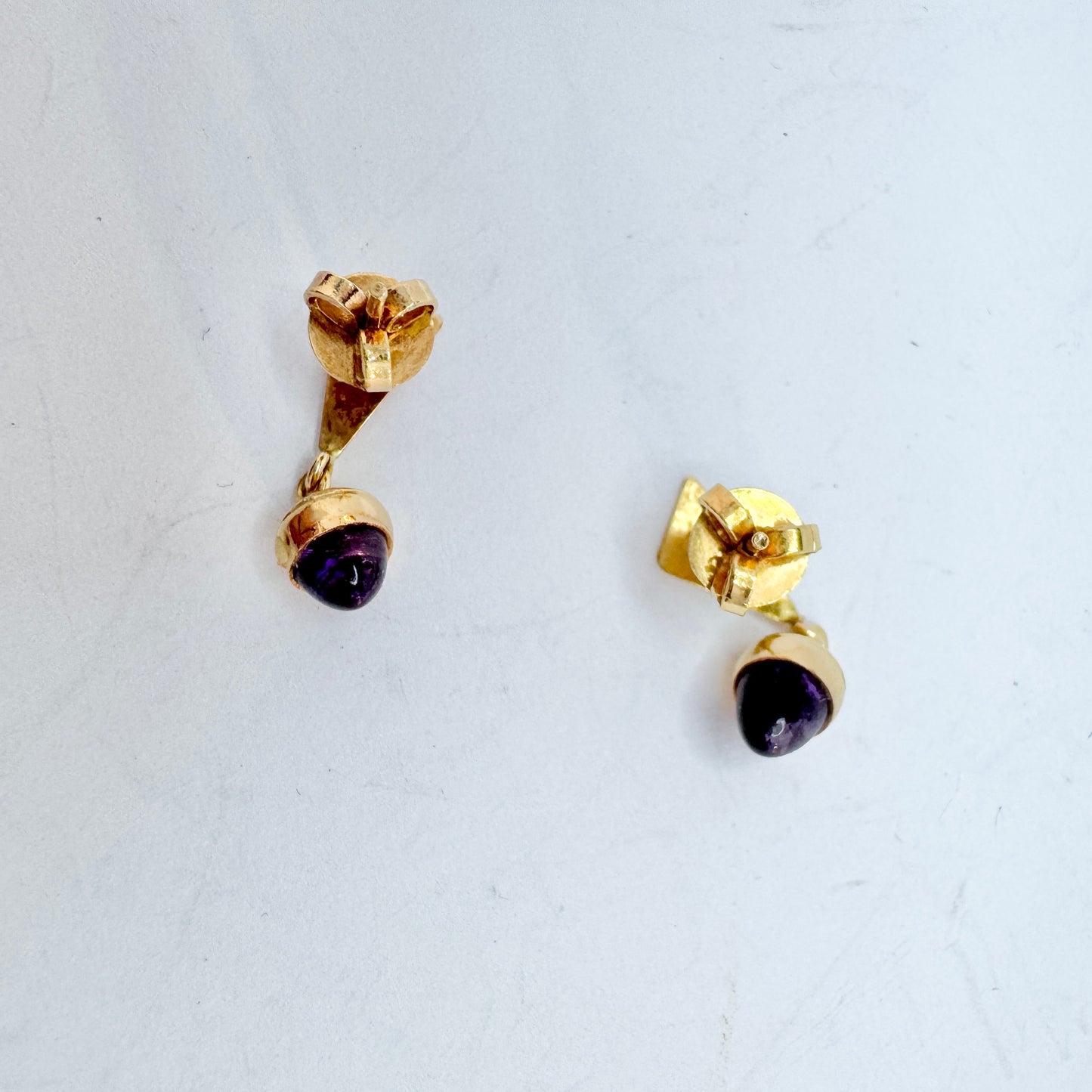 Alton, Sweden 1965. Vintage 18k Gold Amethyst Earrings.