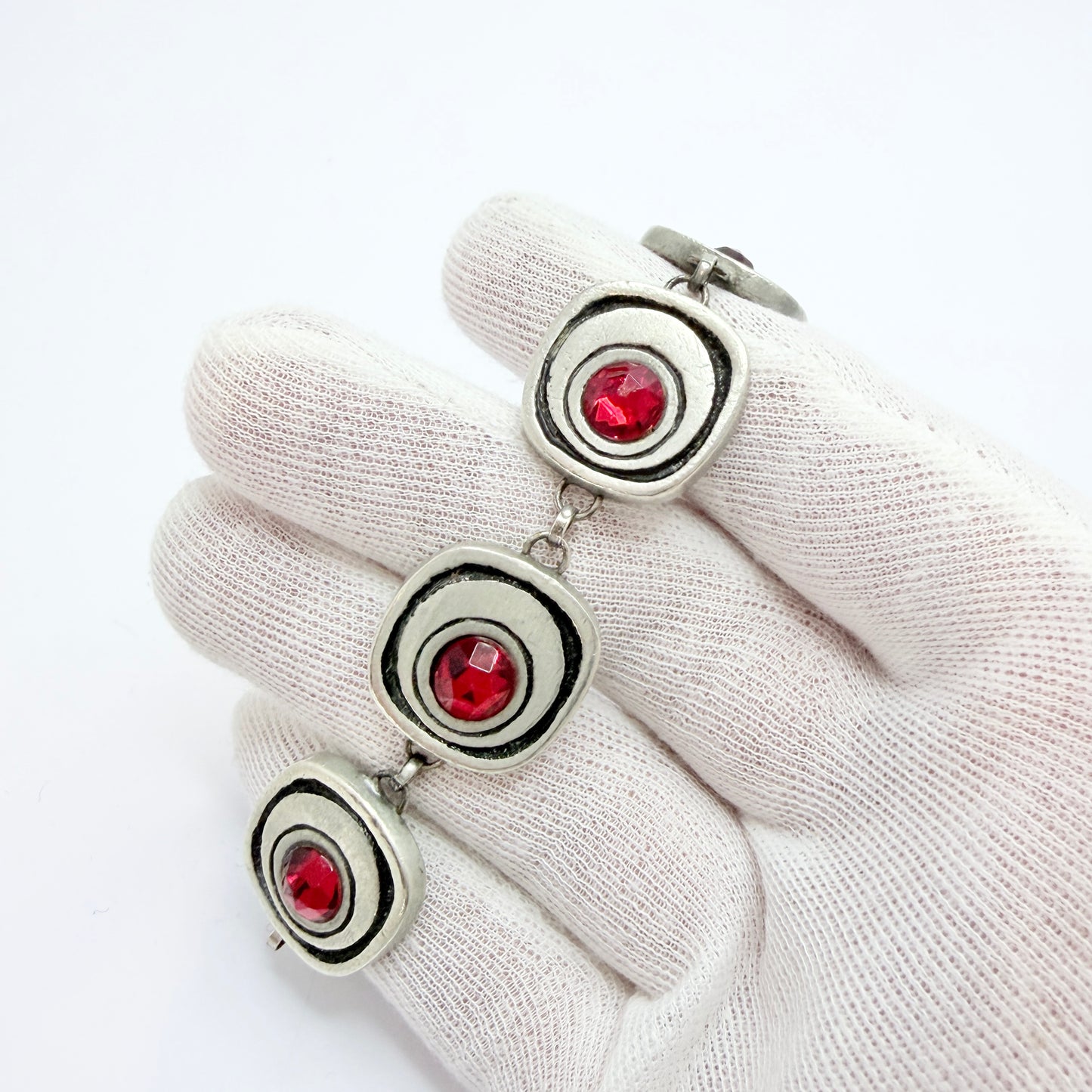 A.R Ottosson, Sweden 1970s. Vintage Pewter Red Crystal Bracelet.