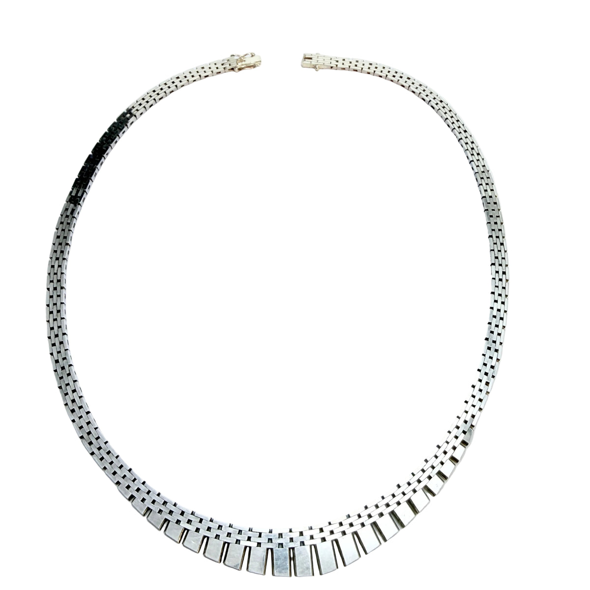 Tage Hansen Guldsmedie, Denmark c 1970s. Solid Silver Necklace.