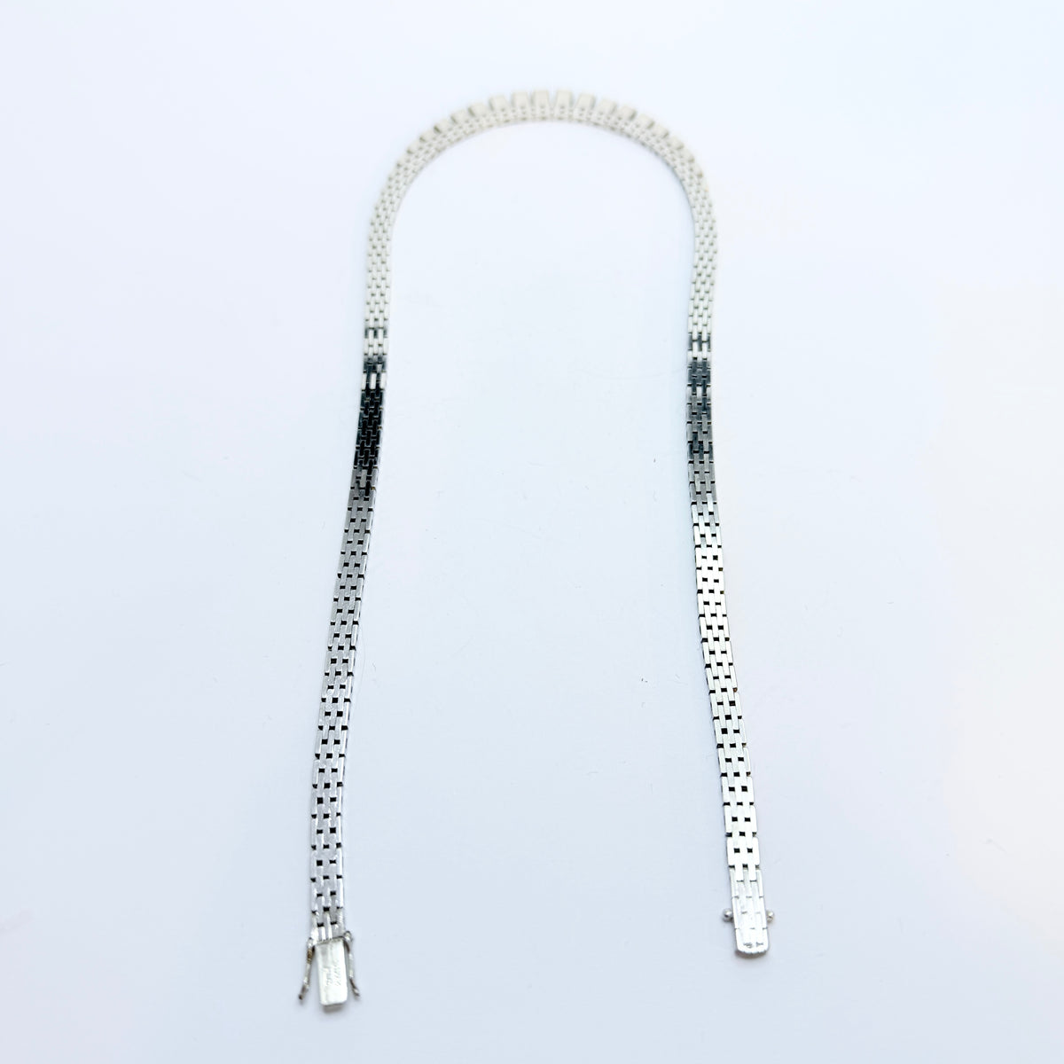 Tage Hansen Guldsmedie, Denmark c 1970s. Solid Silver Necklace.