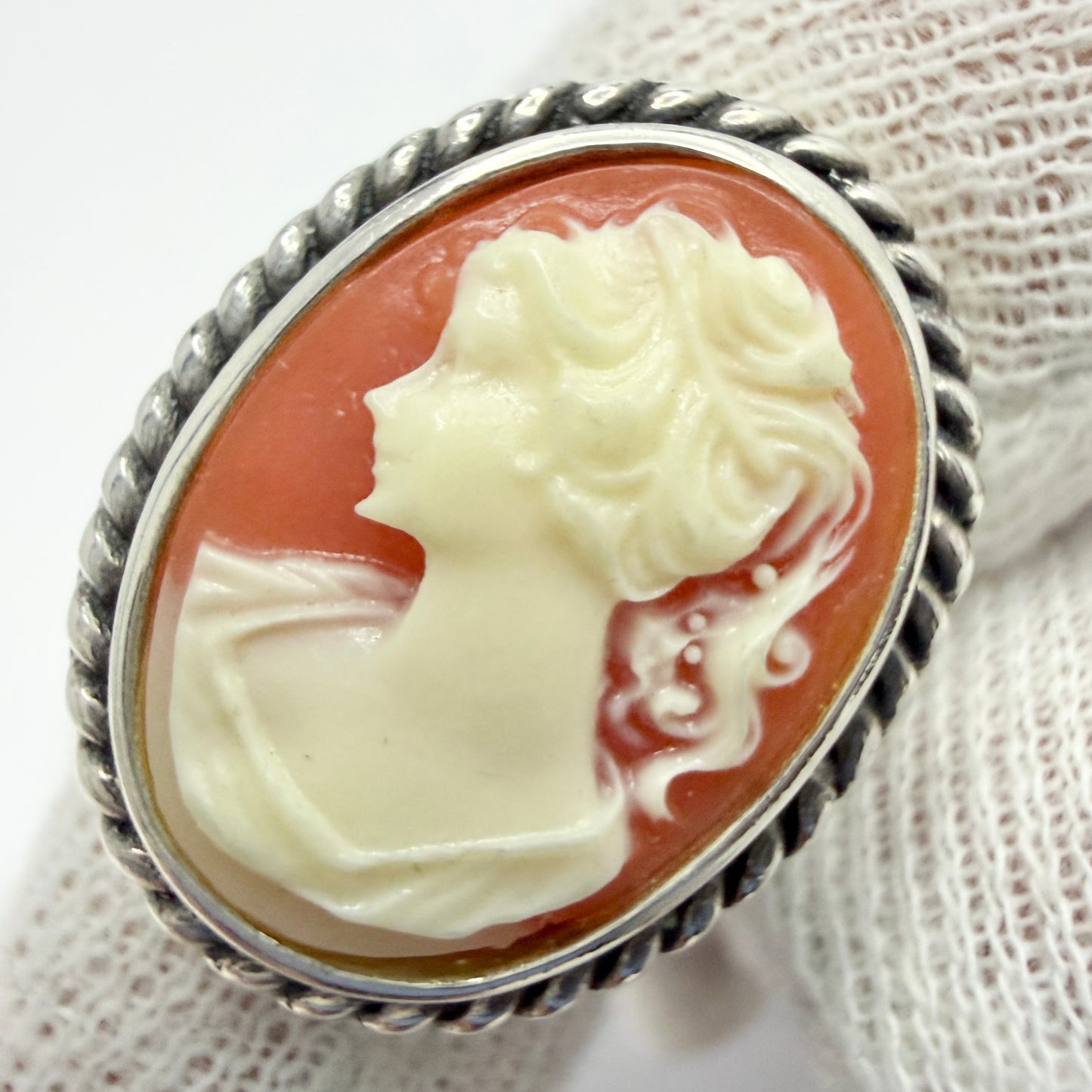 Thailand, Bold Vintage Sterling Silver Cameo Ring.