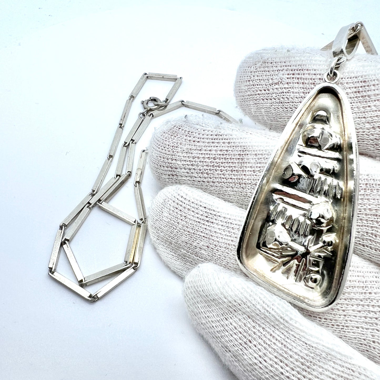 Claes Giertta, Sweden 1964 Vintage Modernist Sterling Silver Necklace.