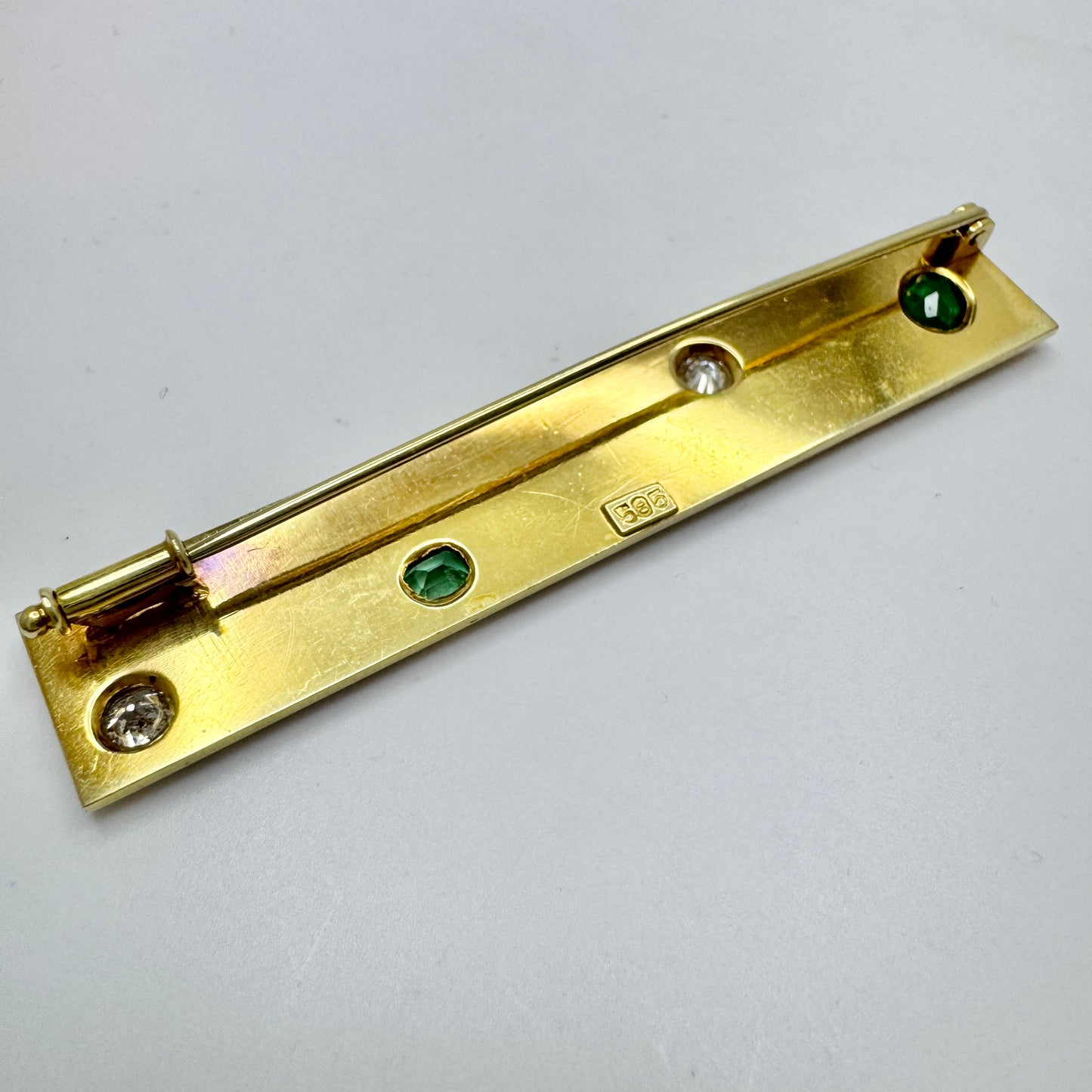 Vintage Art Deco 14k Gold Diamond Emerald Brooch Pin