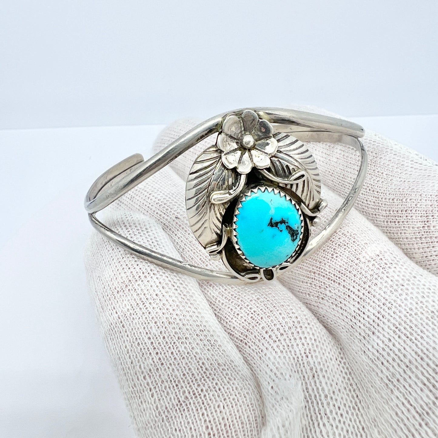 Vintage Native American Sterling Silver Turquoise Bracelet. Maker HY