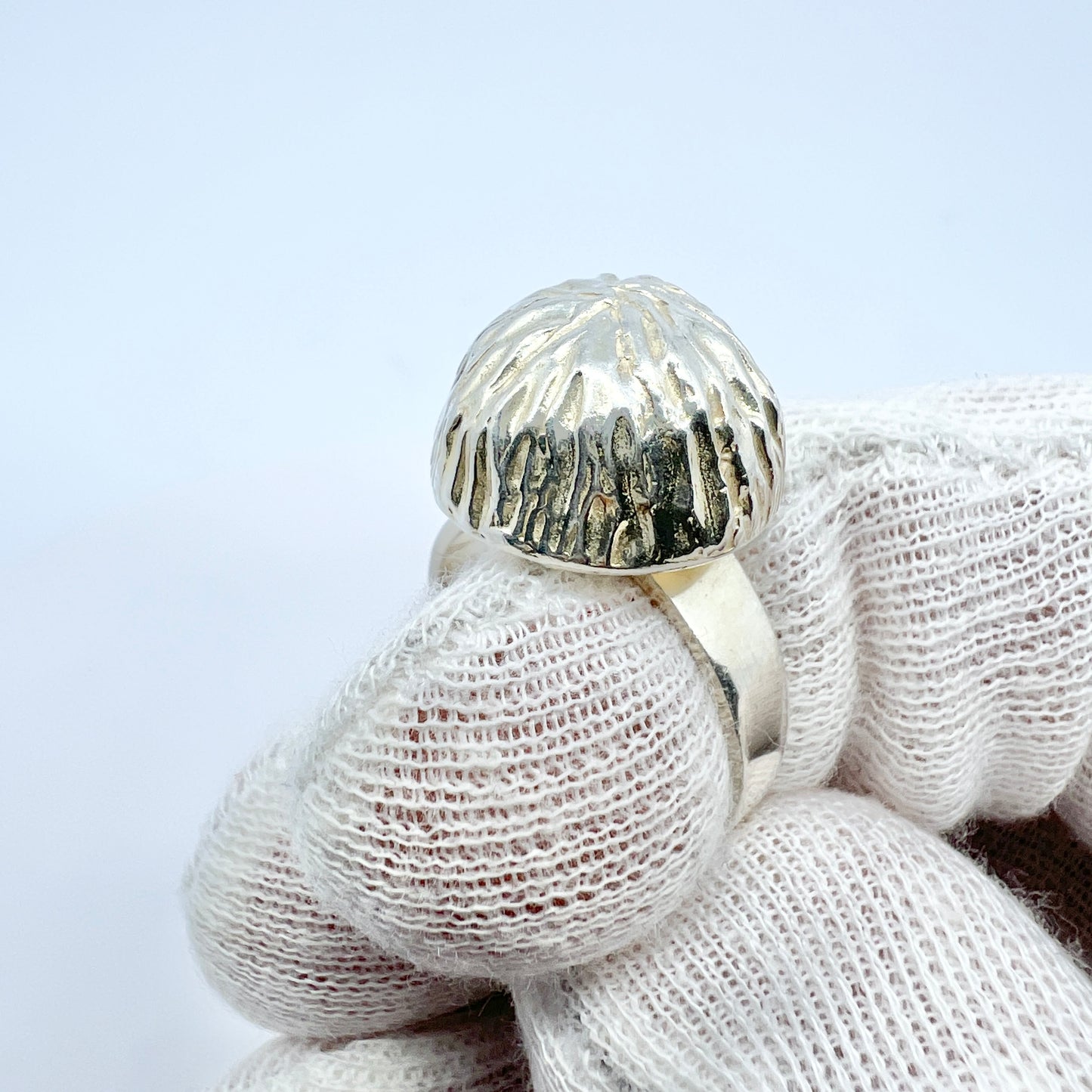 Bengt Hallberg, Sweden 1970. Vintage Modernist Solid Silver Ring.