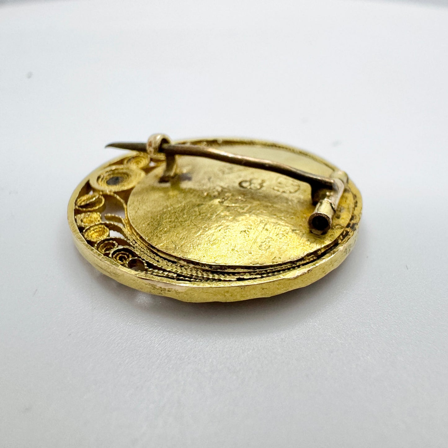 Lars A Rönnow, Sweden 1819-34. Antique Georgian 18k Gold Memory Brooch.