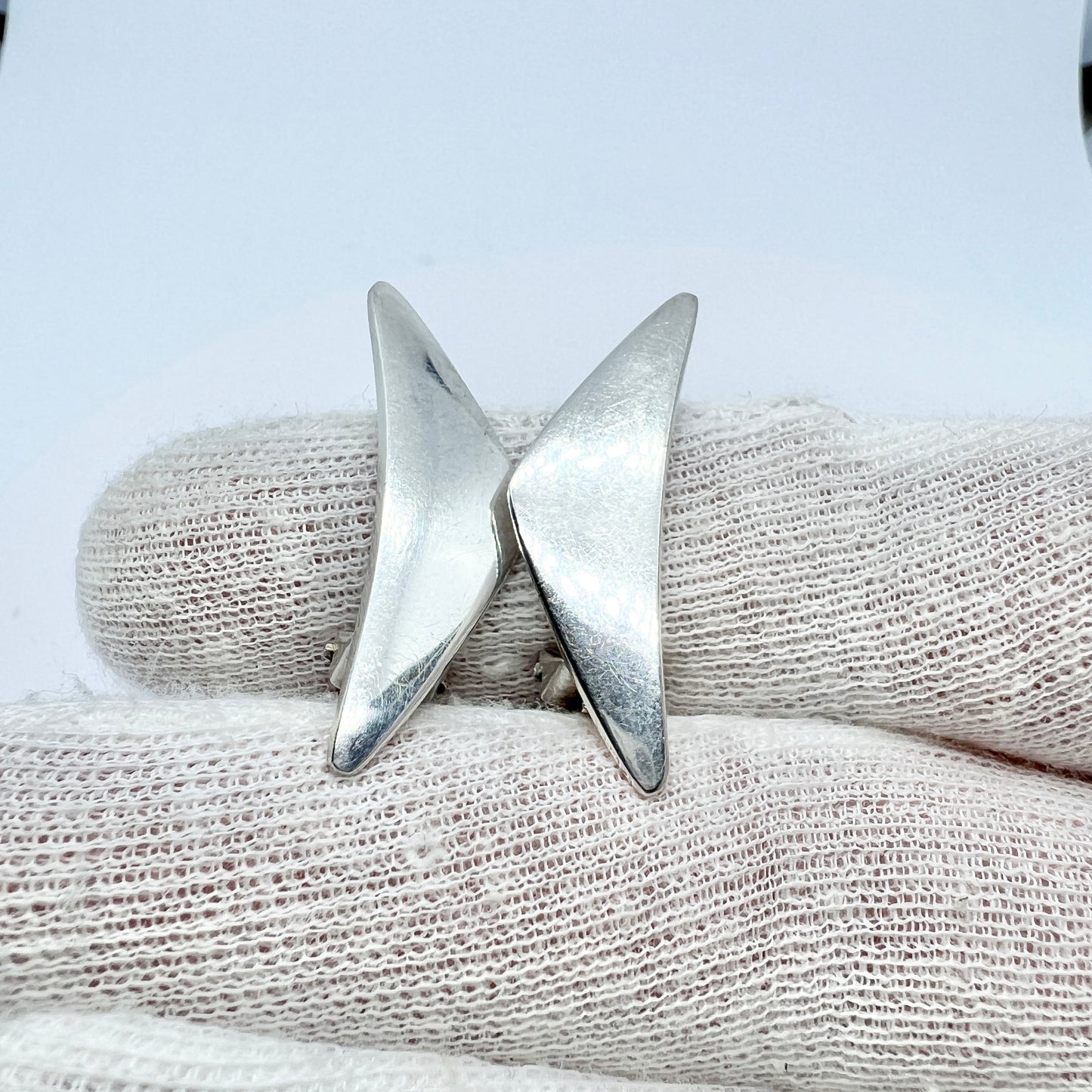 Hans Hansen, design 432 by Bent Gabrielsen, Denmark. Pair of Vintage 1960s Sterling Silver Clip on Earrings.