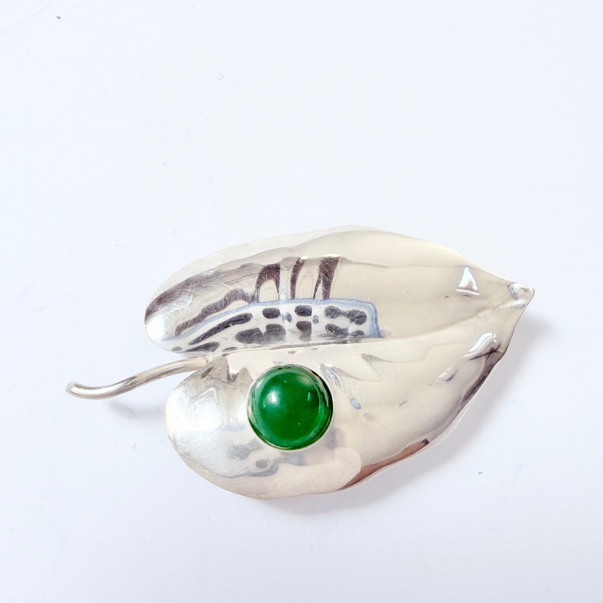 Pinco, Stockholm, Sweden 1954. Vintage Solid Silver Chrysoprase Leaf Brooch.