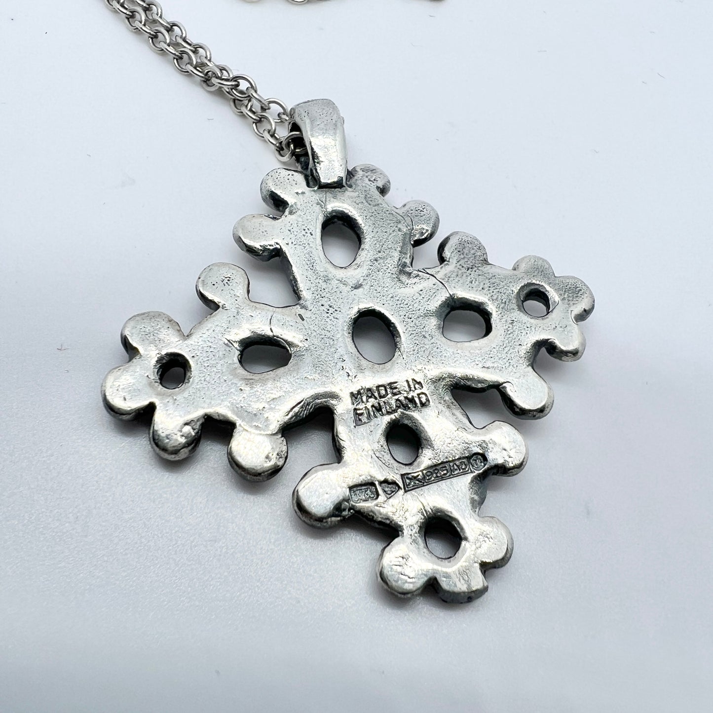 Kalevala Koru, Finland 1978 Vintage Sterling Silver Pendant Necklace.