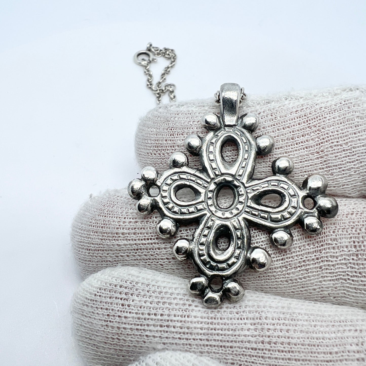 Kalevala Koru, Finland 1978 Vintage Sterling Silver Pendant Necklace.