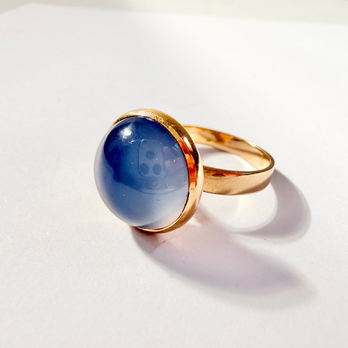 Ateljé Stigbert, Stockholm Sweden 1964. Vintage Space Age 18k Gold Chalcedony Ring.