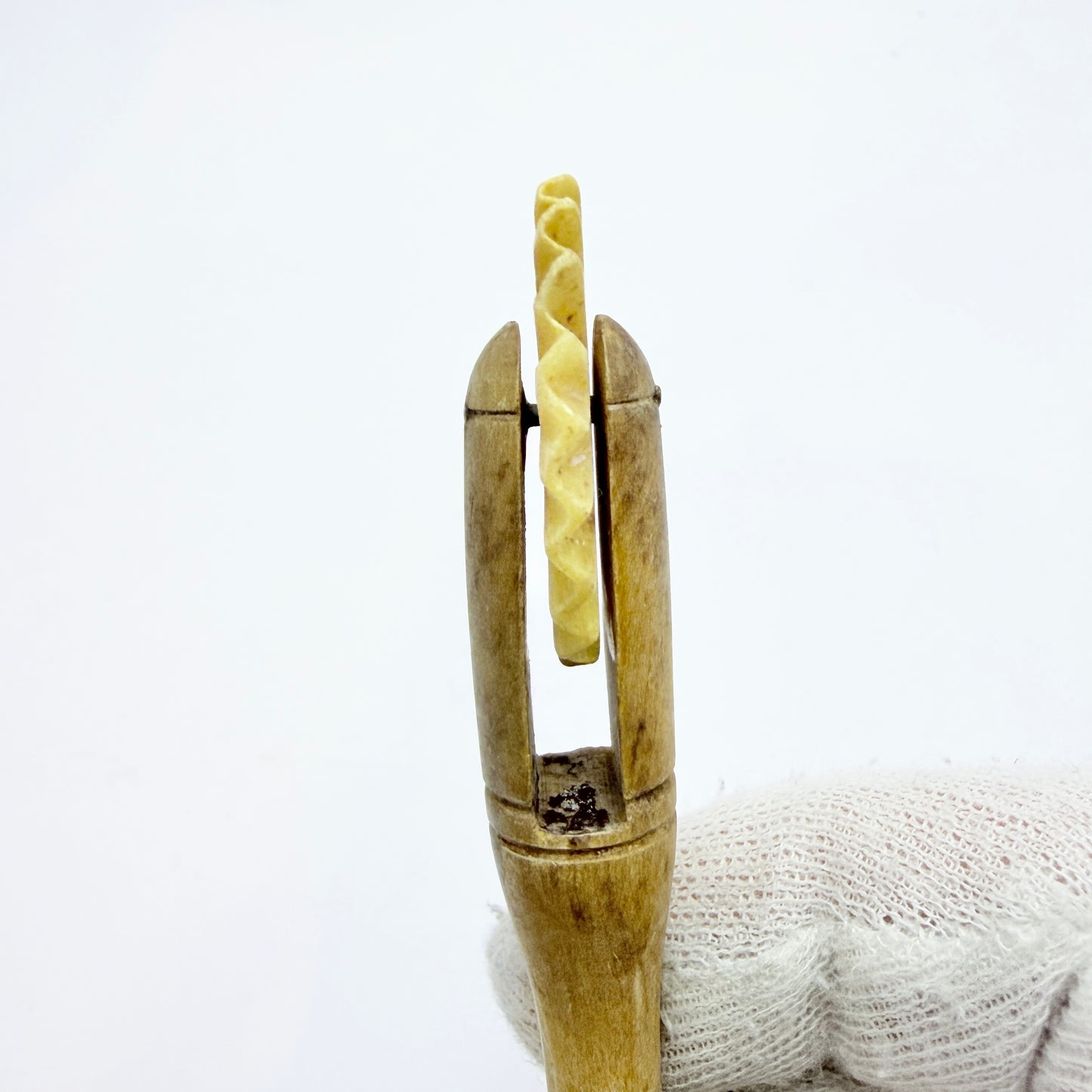 Scandinavia. Antique Wood Bone Pastry / Flat Bread Wheel Cutter.