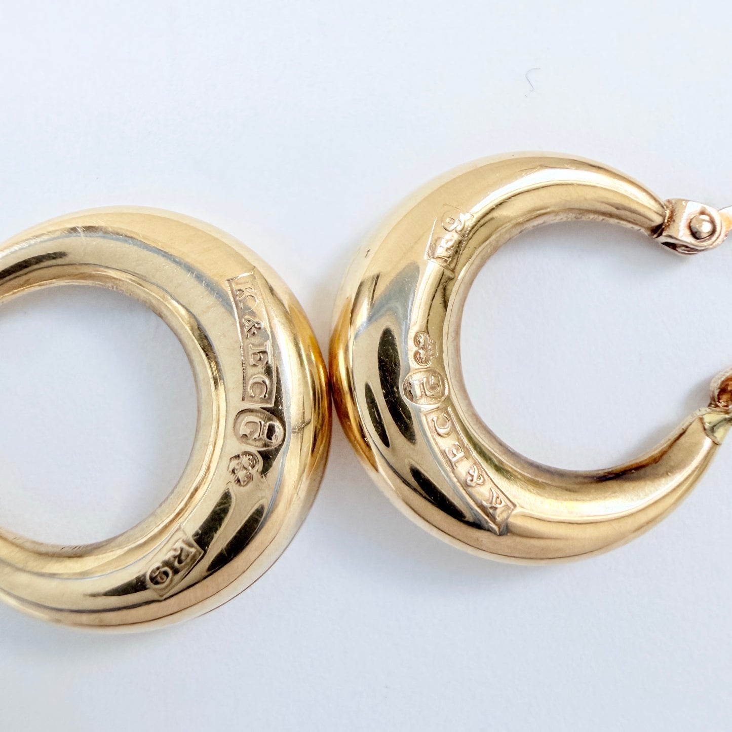 Ceson, Sweden 1967. Vintage 18k Gold Earrings.