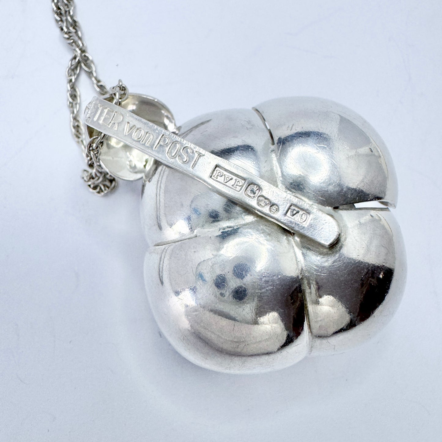 Peter von Post, Sweden 1971. Bold Vintage Sterling Silver Pendant Necklace. Signed.