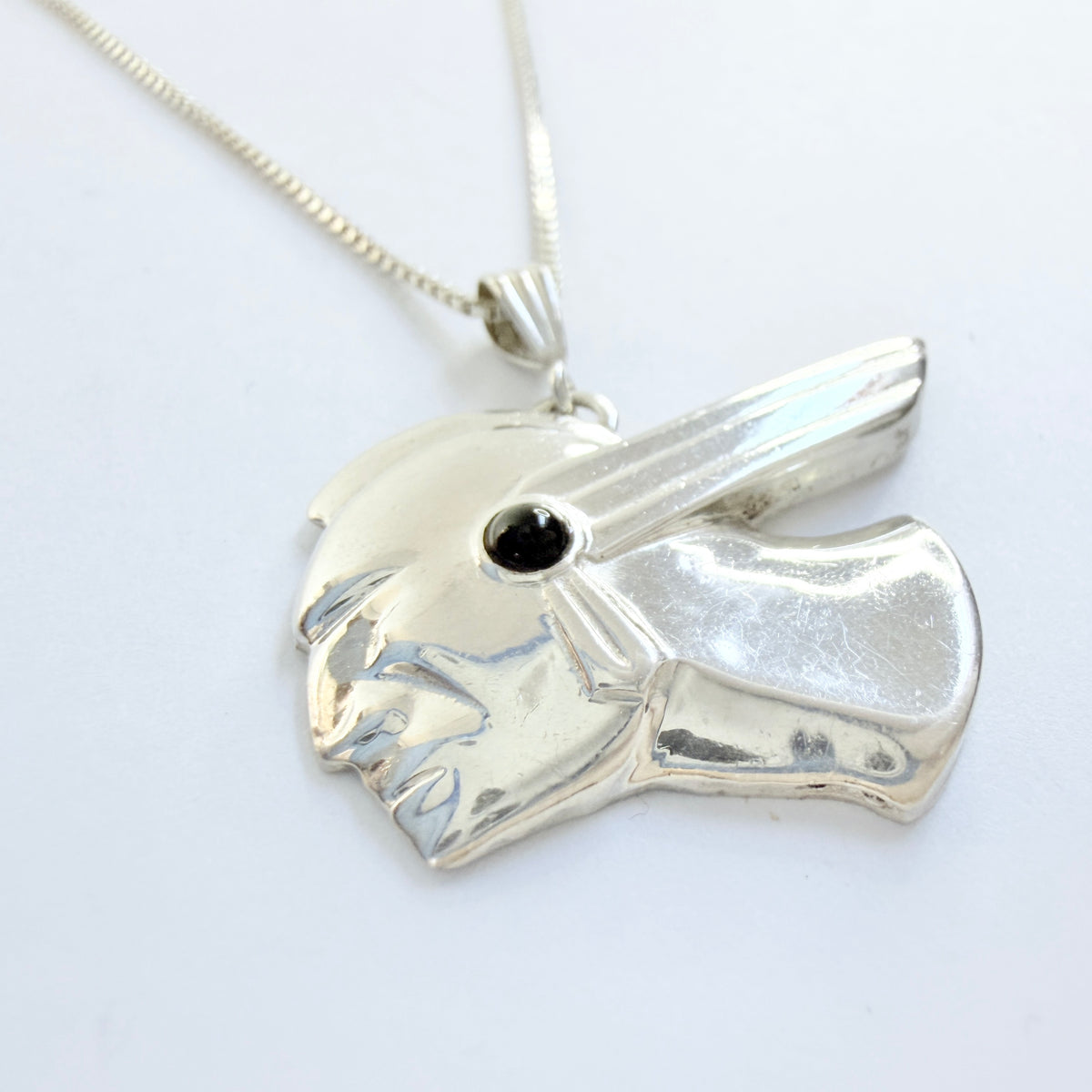 Sterling Silver Onyx Pendant Necklace.