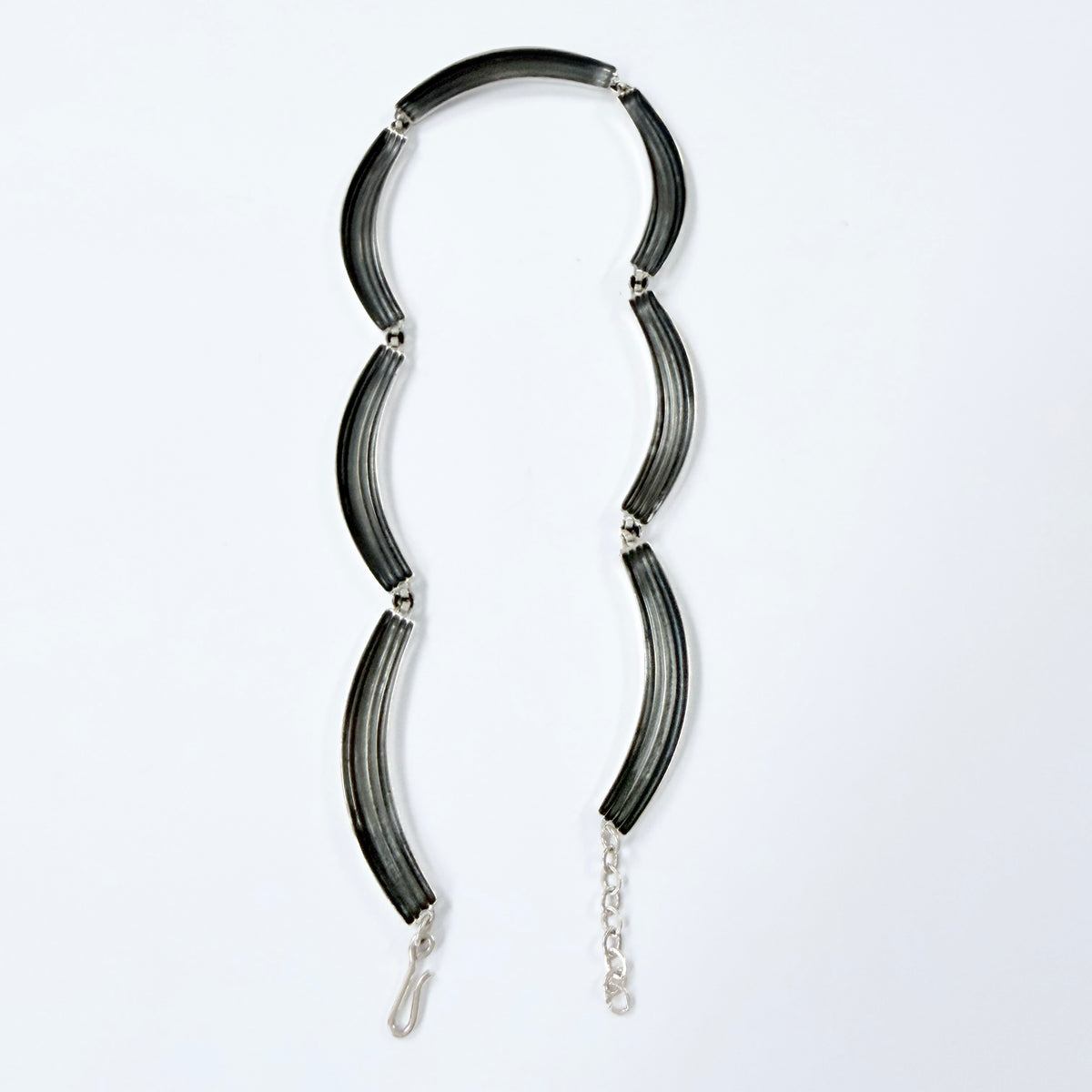 Kaplan, Stockholm, Sweden 1955. Vintage Mid-century Sterling Silver Necklace.