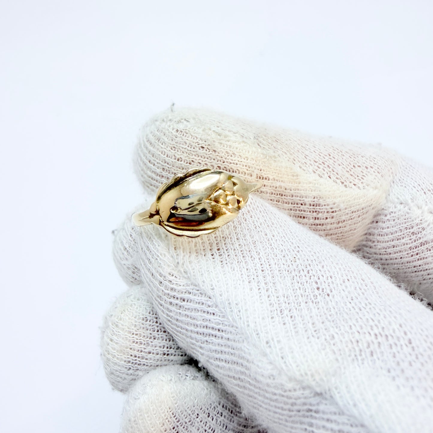 Evald Nielsen, Denmark. Antique Art Nouveau 14k Gold Ring.