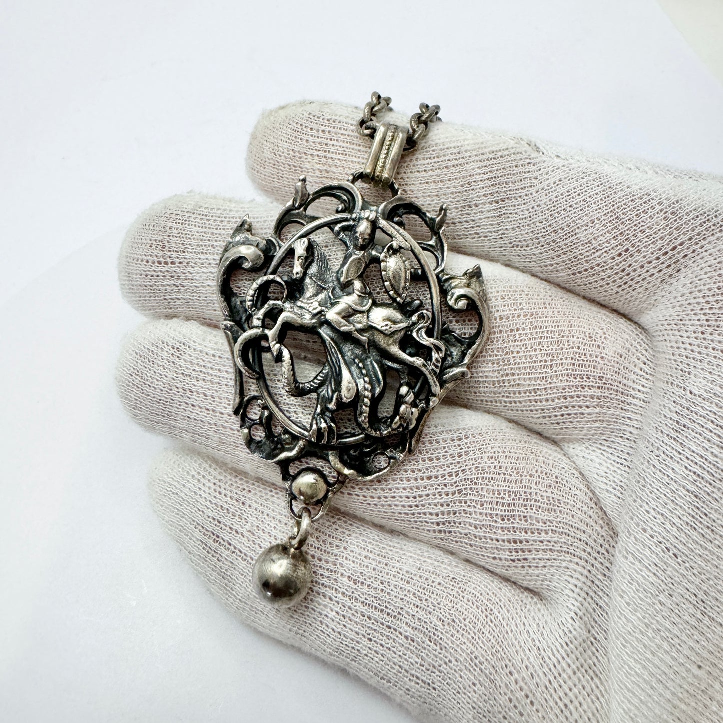 オーストリア、リンツ。チャンキーなヴィンテージ スターリング シルバー ペンダント ネックレス。