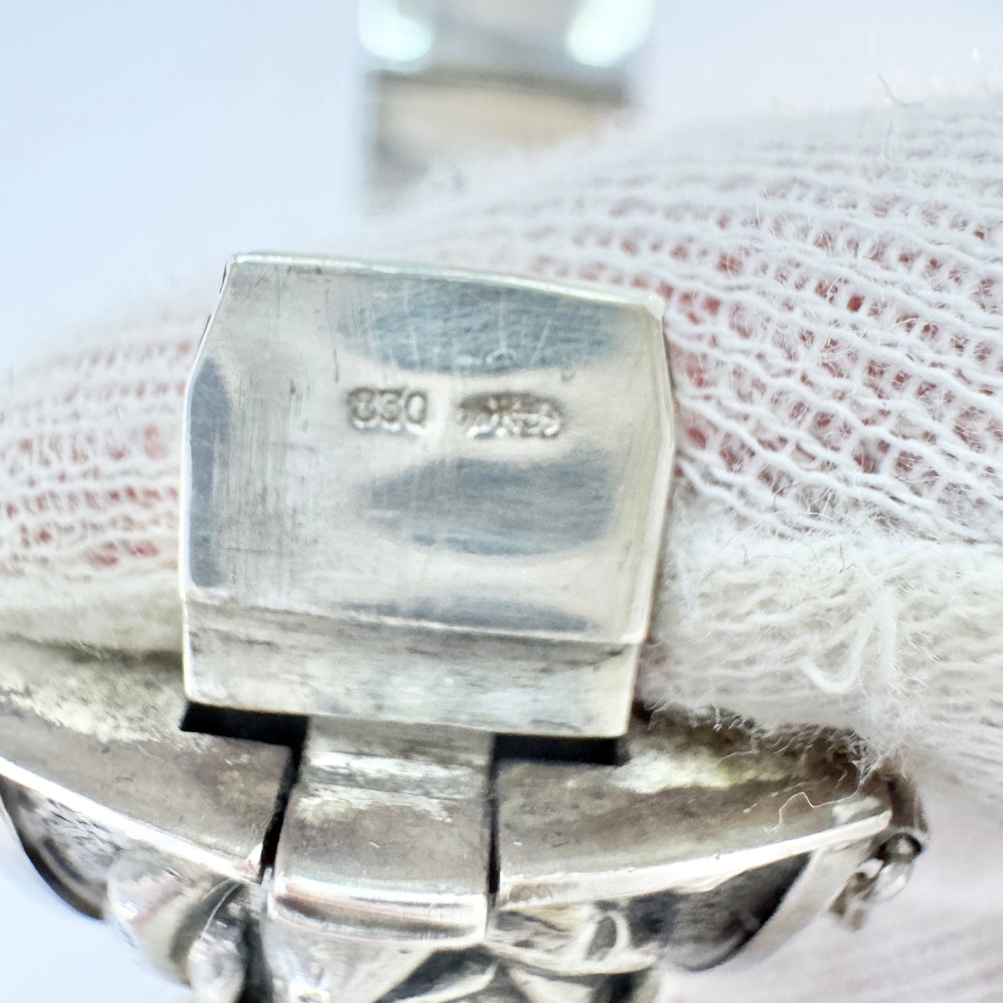 Kollmar & Jourdan. Germany 1940s. Vintage Doves and Roses Peace Hinged Bracelet.