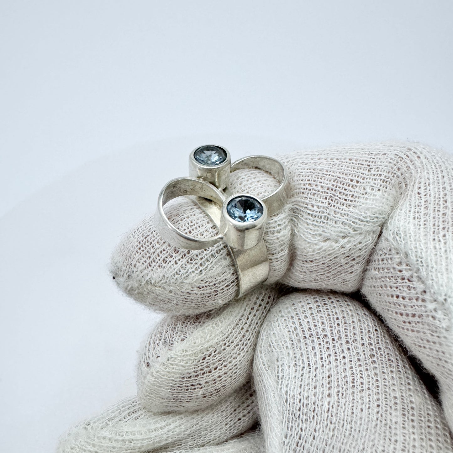 Salovaara, Finland 1973. Vintage Sterling Silver Synthetic Spinel Ring.