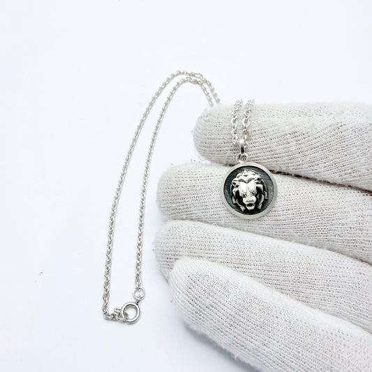 Vintage Sterling Silver Zodiac Leo Pendant Necklace.