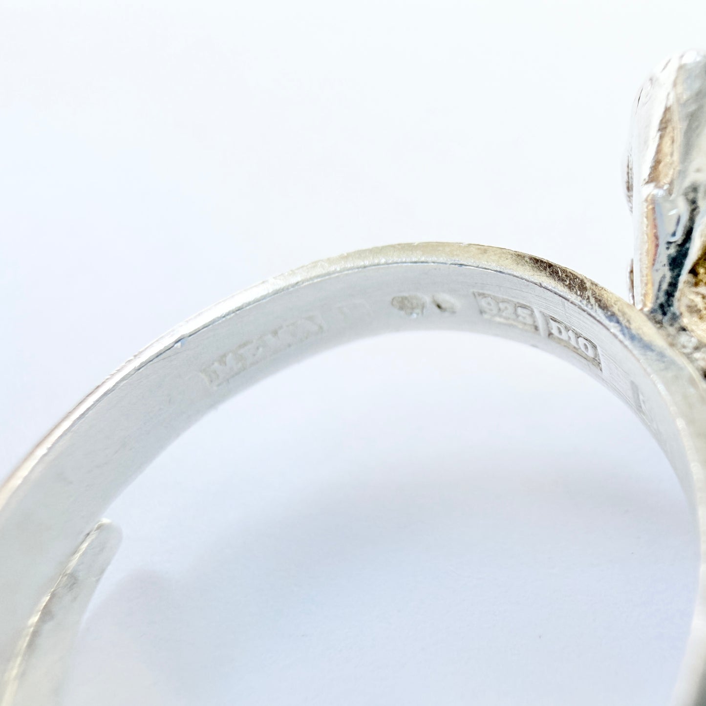 Theresia Hvorslev for MEMA, Sweden 1978. Vintage Sterling Silver Ring. Design: Water Lily