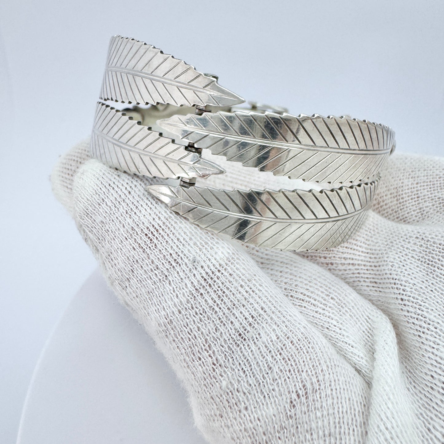 Gertrud Engel for Michelsen, Sweden 1956. Vintage Sterling Silver Hinged Bracelet.