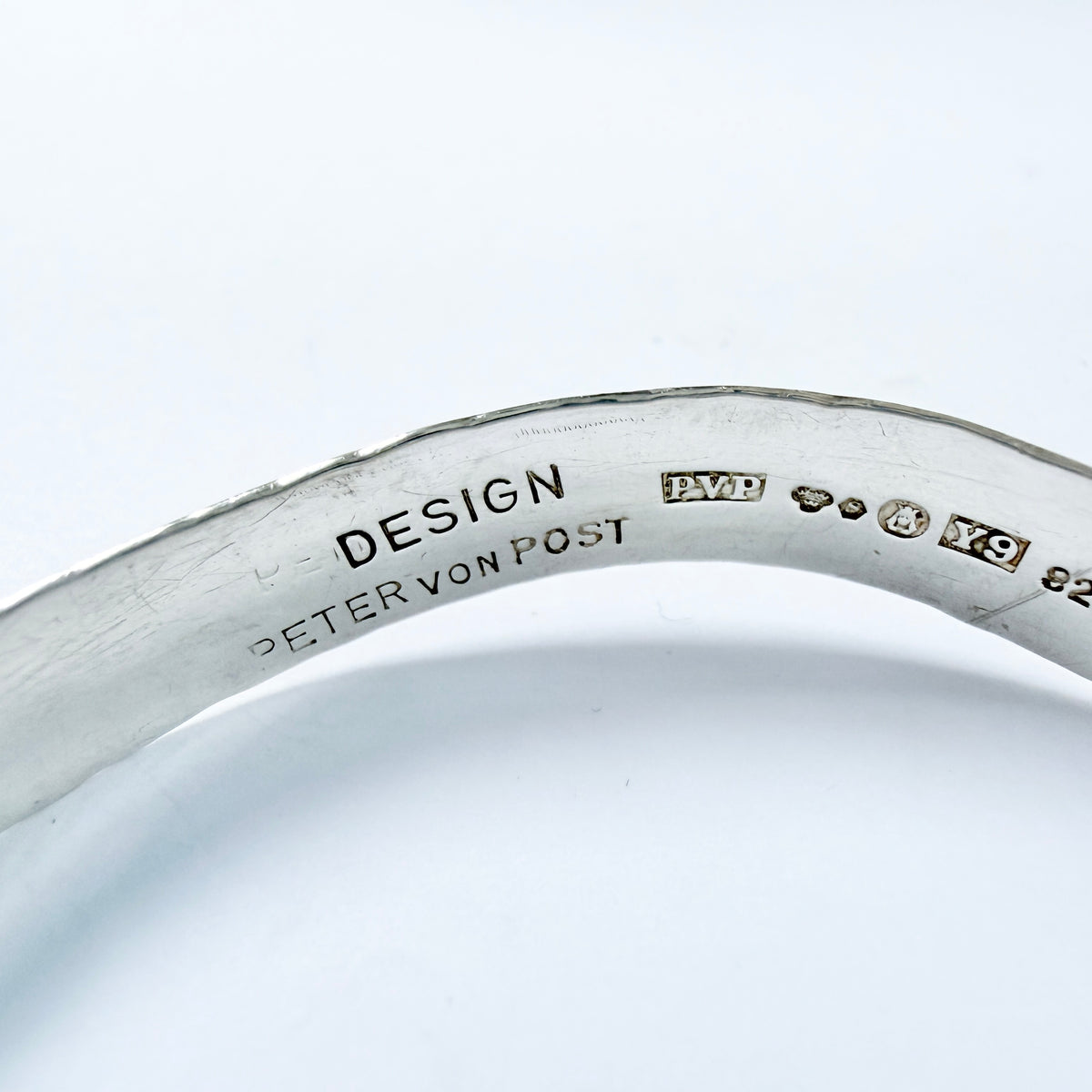 Peter von Post, Sweden 1973. Vintage Sterling Silver Bangle Bracelet.