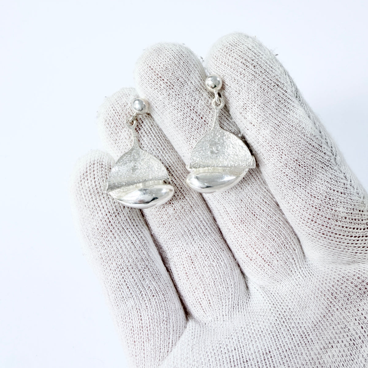 Alpo Tammi, Finland 1974. Vintage Modernist Solid Silver Earrings.