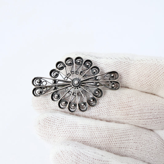 Norway early 1900. Antique / Vintage Sterling Silver Filigree Brooch.
