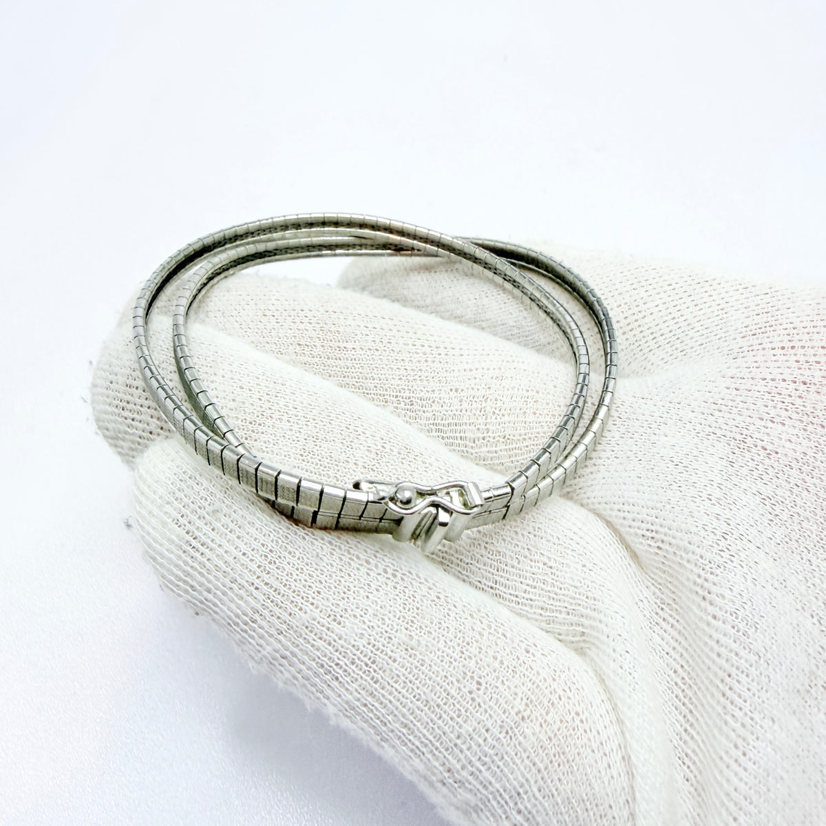 Vintage ca 1970. Solid Silver Bracelet.