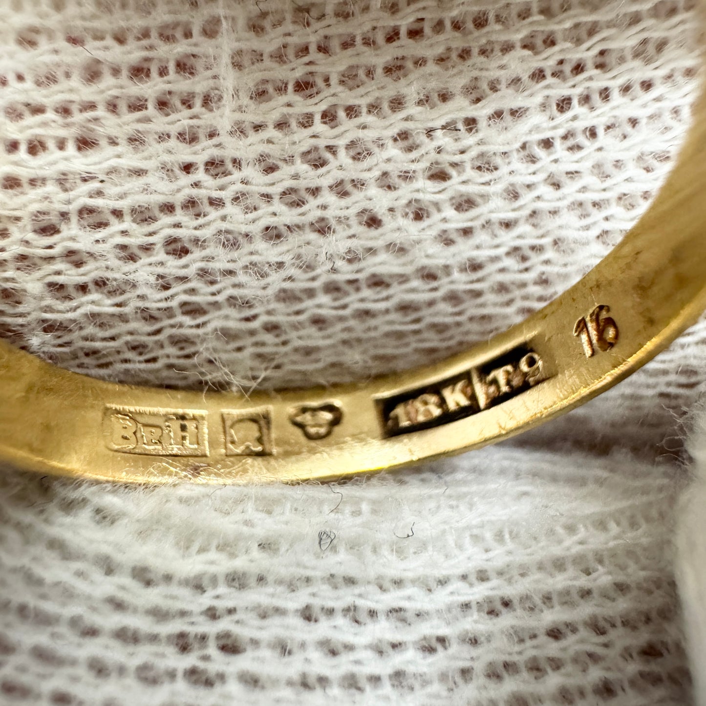 Bengt Hallberg, Sweden 1969. Vintage 18k Gold Rock Crystal Ring