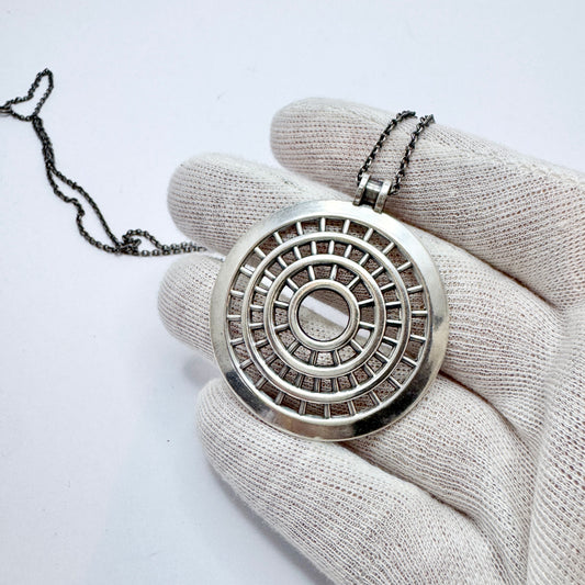 Kalevala Koru, Finland 1967. Vintage Solid Silver Pendant Necklace.