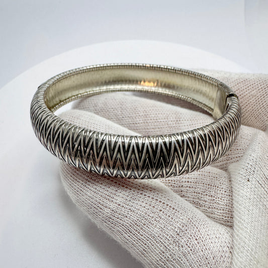 Friedrich Speidel, Germany ca 1950s. Solid Silver Hinged Bangle Bracelet.