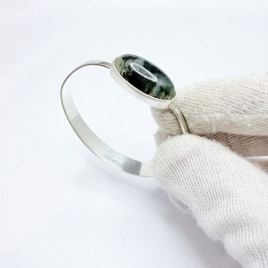 Vintage ca 1960s Solid Silver Moss Agate Bangle Bracelet.