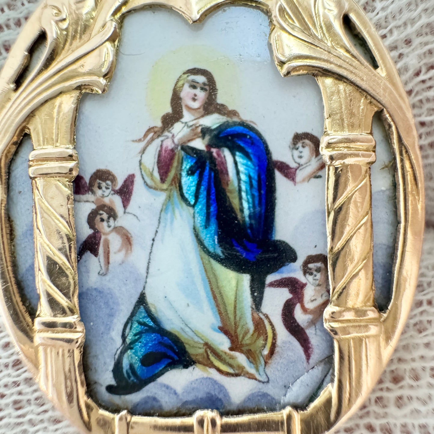 Vintage 14k Gold Painted Virgin Mary Pendant. Likely Italy.