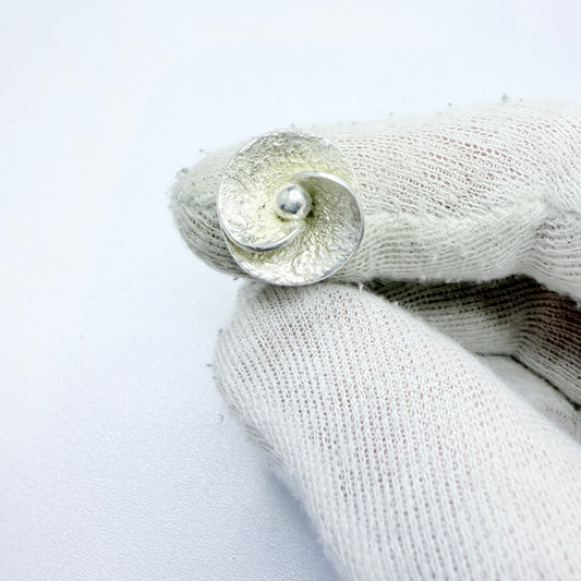 Theresia Hvorslev for MEMA, Sweden 1978. Vintage Sterling Silver Ring. Design: Dewdrop
