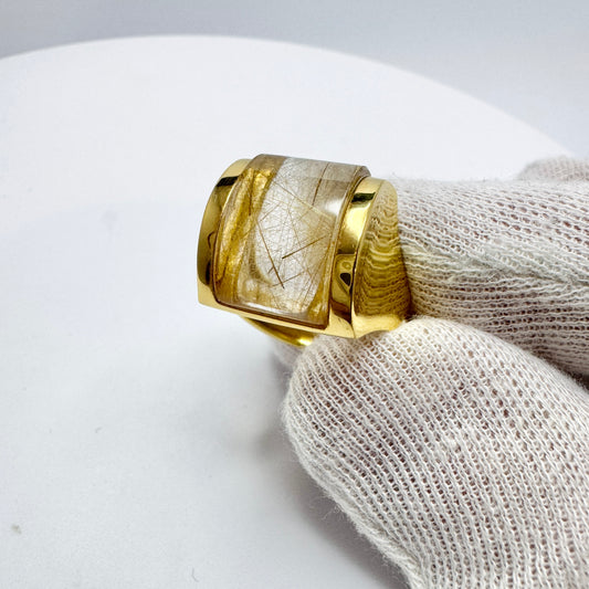 Sweden. Chunky 18k Gold Rutilated Quartz Ring. Mint.