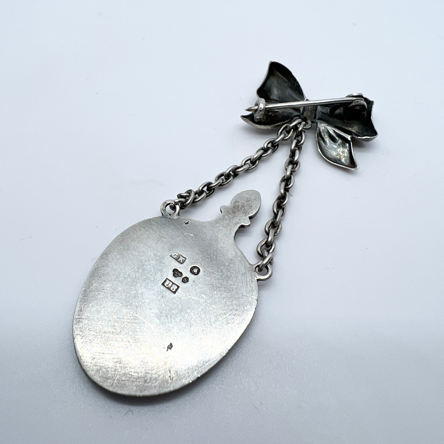 カプラン、スウェーデン 1948 年製ヴィンテージ スターリング シルバー ノベルティ ブローチ。