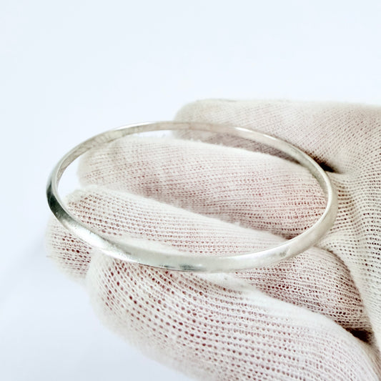 Erling Christoffersen, Plus Studios, Norway c 1960s. Vintage Sterling Silver Bangle Bracelet.