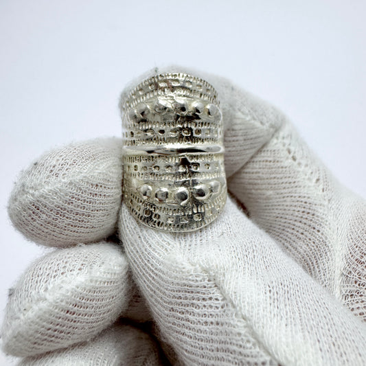 Vintage Sterling Silver Viking Copy Unisex Ring.