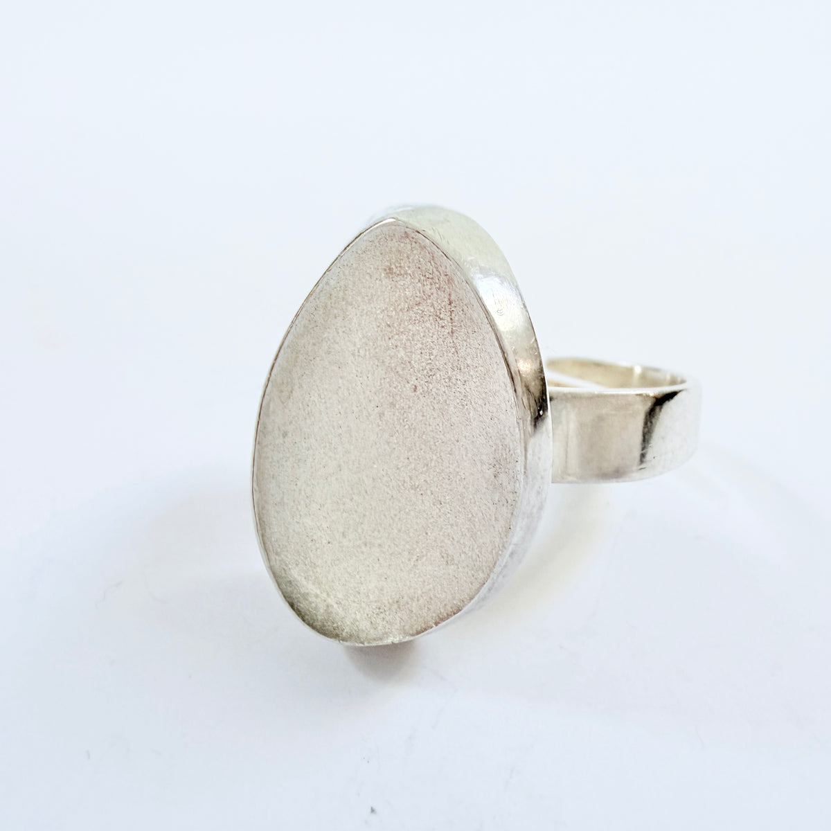 Matti J Hyvärinen, Finland 1973. Bold Vintage Sterling Silver Adjustable Size Ring.