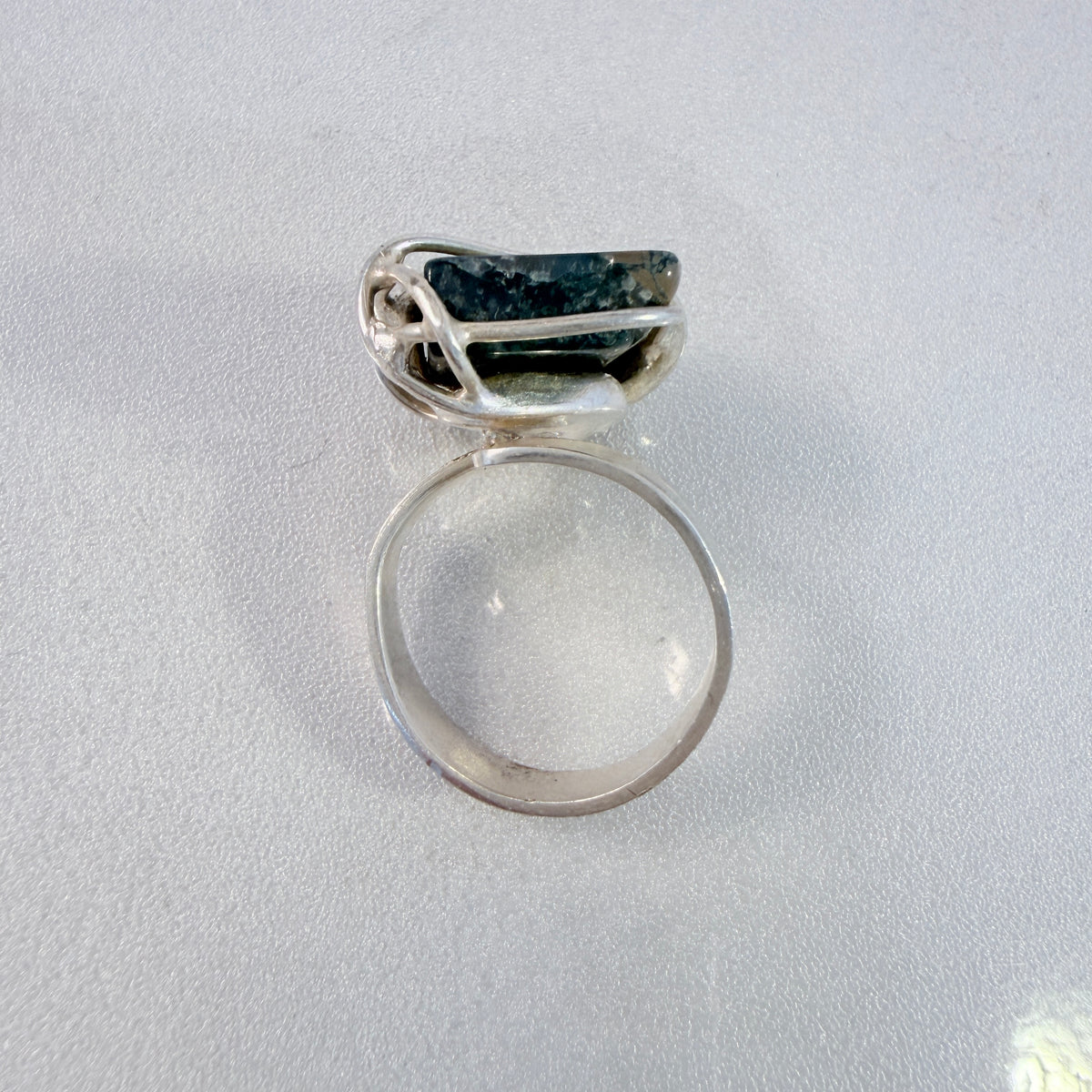 WIGGERS, Denmark ca 1970. Vintage Moss Agate Silver-plated Ring.