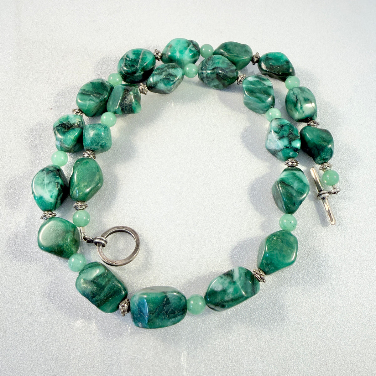 Vintage Sterling Silver Agate Aventurine Necklace.
