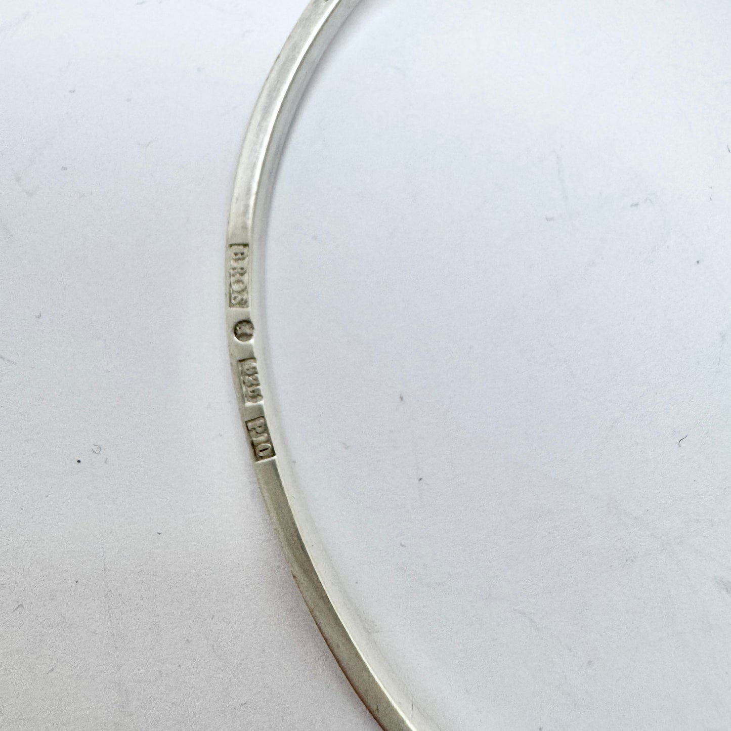 Atelje Guld-Bros, Sweden 1989. Vintage Sterling Silver Bangle Bracelet.