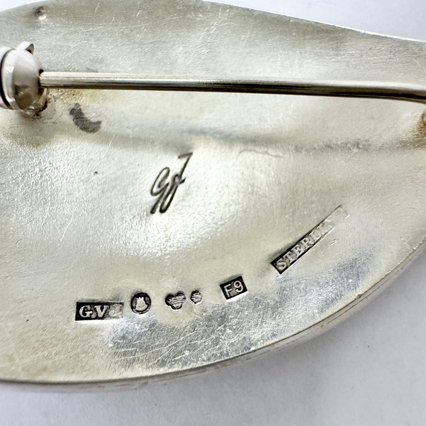 Jonsson, Sweden 1956. Vintage Sterling Silver Enamel Brooch. Signed.