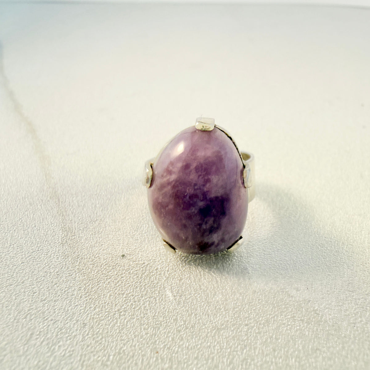 Vintage ca 1960s. Solid Silver Amethyst Ring.